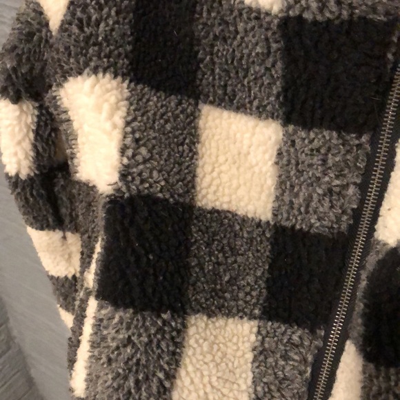 Black and White Checkered Sherpa Coat - Picture 4 of 6
